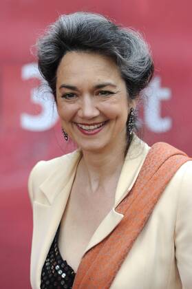Irina WANKA,Schauspielerin,Einzelbild,angeschnittenes Einzelmotiv,Portraet,Portrait,Porträt. Bayerischer Fernsehpreis 2013,Roter Teppich,Red Carpet.17.05.2013. Â