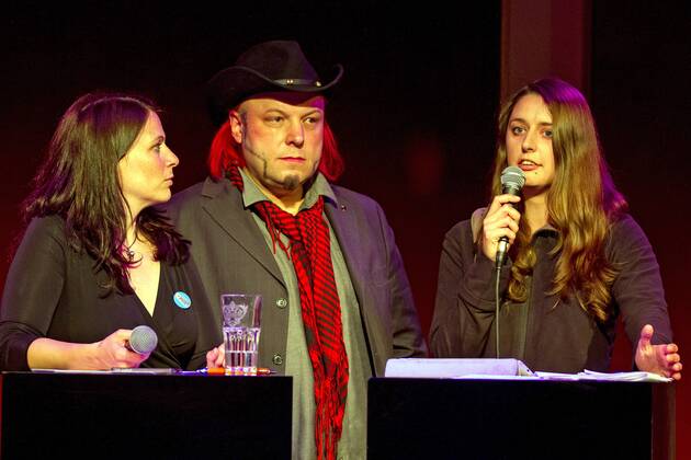 Cornelia Otto, Bruno Gert Kramm und Katharina Nocun beim Wahlkampfauftakt der Piratenpartei Deutschand im Ritter Butzke. Berlin, 30.06.2013 Foto:xM.xGolejewskix xFuturexImage