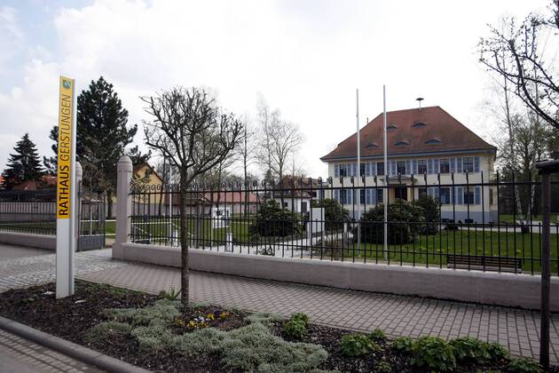 Gerstungen, 13.04.20100, pictureteam.de Mario Gentzel, Der Bürgermeister von Gerstungen Werner Hartung klagt mit seiner Stadt gegen das Land Hessen, weil die Firma K&S Salzlauge verpresst und in die Werra leitet. Rathaus Gerstungen