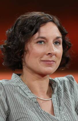 Juli Zeh (Schriftstellerin, Juristin) in der ARD-Talkshow GÜNTHER JAUCH am 25.05.2014 in Berlin Thema der Sendung: Die Denkzettel-Wahl Ð Abrechnung mit Europa?