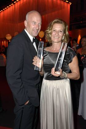 Suzanne von Borsody mit Mann Jens Schniedenharn bei der 16. Verleihung des Deutschen Fernsehpreises 2014 im Coloneum. Köln, 02.10.2014 xP.xMertensx xFuturexImage