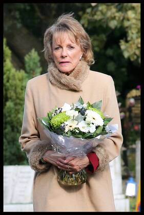 . 07 10 2014. London, United Kingdom. Esther Rantzen arriving for the funeral of singer Lynsey de Paul in Hendon, North London.  xStephenxLockx xi-Imagesx IIM-3150-0037