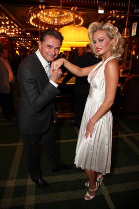 50 Jahre Casino Wien Wien, Kärntner Str. Casino, 21. 04. 2011 Reinhard DEIRING, Marilyn Double