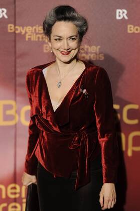 Irina WANKA (Schauspielerin) ,Einzelbild,angeschnittenes Einzelmotiv, 36. Bayerischer Filmpreis 2015-Red Carpet,Roter Teppich,am 16.01.2015 im Prinzregententheater in Muenchen.