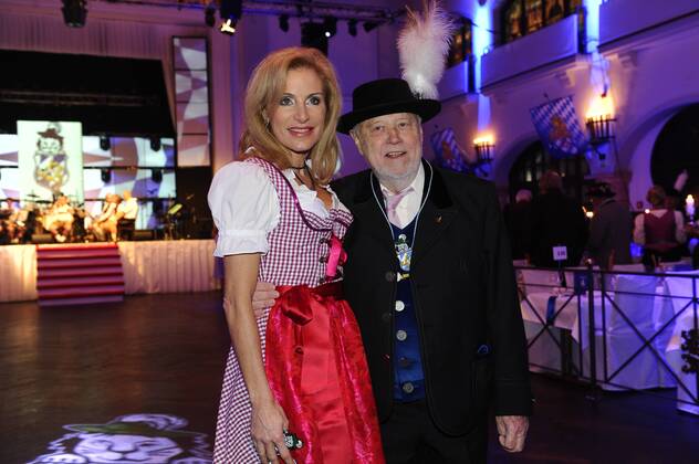 Joseph Vilsmaier mit Freundin Birgit Muth Filserball 2015 Fasching Ehrung Ehrenfilser 50. Jahre Filserbuam Löwenbräukeller München 06. Feburar 2015