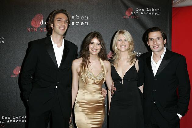 DAS LEBEN DER ANDEREN Premiere - Ankunft - Berlin Quirin Berg, Produktion mit Ehefrau und Max Wiedemann, Produktion mit Ehefrau bei der Ankunft der Premiere DAS LEBEN DER ANDEREN im Cinemaxx am 15.03.2006 in Berlin.