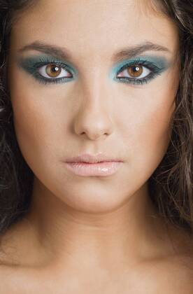 Young woman s beauty portrait Copyright: