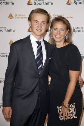 Jonica Jahr-Goedhart mit ihrem Sohn Johann Goedhart bei der Verleihung der Goldenen Sportpyramide 2015 in der Handelskammer. Hamburg, 12.09.2015 Foto:xgbrcix xFuturexImage