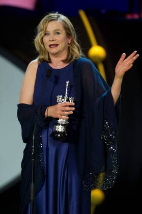 Emily Watson receives from the hands of Jose Luis Rebordinos, director of the festival, the Donostia Award in the 63th San Sebastian Film Festival on September 25, 2015 Cordon Press Emily Watson receives the Donostia Award _63th San Sebastian Film Festival  Emily Watson receives the Donostia Award _63th San Sebastian Fi