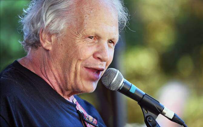 Sep 27, 2015 - Nicasio, California, U.S. - COUNTRY JOE MCDONALD, far left, performs at Rancho Nicasio Bar & Restaurant in Marin County. McDonald, co-founder of the rock group Country Joe and the Fish, made history for his performance at Woodstock of the band s Feel Like I m Fixin To Die Rag. McDonald and other 60s musical icons played to benefit Whistlestop, a Marin County social service agency for the elderly.. (Credit: Â© Nicasio U.S.  - ZUMA