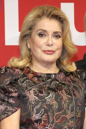 Catherine Deneuve bei der Festivaleröffnung mit der Premiere von Das brandneue Testament Le tout nouveau testament und der Verleihung des Douglas-Sirk-Preises auf dem 23. Filmfest Hamburg 2015. Hamburg, 01.10.2015 Foto:xgbrcix xFuturexImage