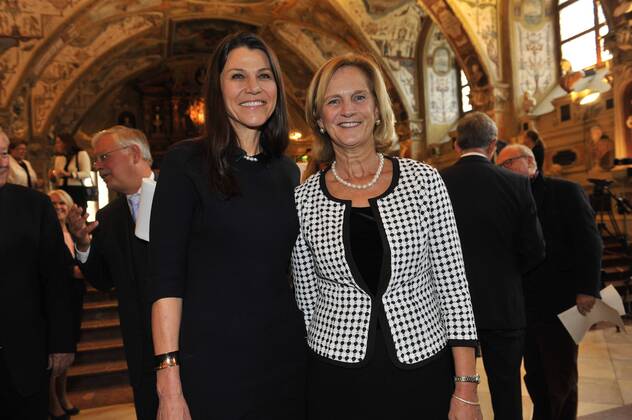 Dr. Marion Kiechle und Karin Seehofer Bayerische Verdienstorden Verleihung Antiquarium der Residenz München München 14. Oktober 2015