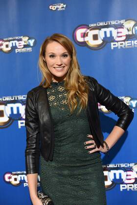 Anna Hofbauer kommt zur Verleihung des Deutschen Comedypreis 2015 am 20.10.2015 ins Coloneum in Köln.