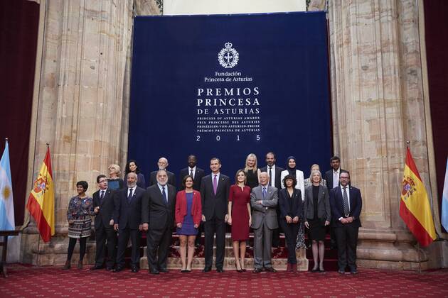 Oct. 23, 2015 - Oviedo, Principado de Asturias, Spain - King Felipe VI of Spain, Queen Letizia of Spain attended an audience with Princesa de Asturias Awards 2015 winners at the Reconquista Hotel on October 23, 2015 in Oviedo, Spain. Oviedo Spain  - ZUMAg15_