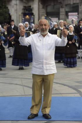 Premios princesa de Asturias-Cordon Press Ceremony of the Princess of Asturias Awards. Oviedo  Leonardo Padura