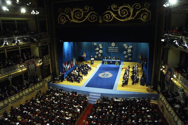 Oct. 23, 2015 - Oviedo, Principado de Asturias, Spain - King Felipe VI of Spain, Queen Letizia of Spain attended the Princesa de Asturias Awards 2015 (Princess of Asturias awards) ceremony at the Campoamor Theater on October 23, 2015 in Oviedo, Spain..Pool Oviedo Spain  - ZUMAg15_