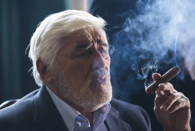 Schauspieler Mario Adorf während einer Dreharbeiten zum Film Schubert in Love - Vater werden ist schwer am Donnerstag (15.10.2015) in Dresden. RM001