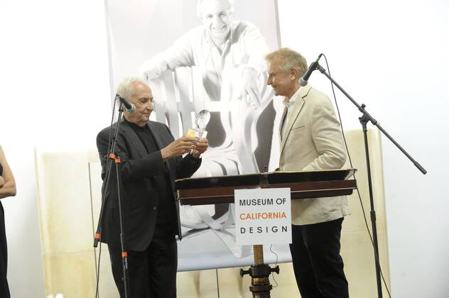 Frank Gehry FRANK GEHRY RECEIVES HENRY AWARD Los Angeles  Patrick Rideaux PicturePerfect
