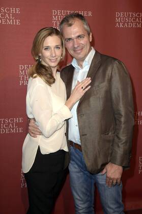 Kristin Meyer mit Ehemann Patrick Winschewski bei der Verleihung des Deutschen Musical Theater Preises 2015 im TIPI am Kanzleramt. Berlin, 26.10.2015 Foto:xFredericx xFuturexImage