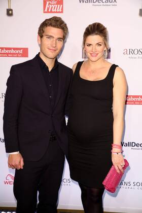 Nina Bott und Benjamin Baarz bei der Verleihung Goldene Bild der Frau 2015 -Deutschlands starke Frauen am 29.10.2015 in Hamburg Das Goldene Bild der Frau Verleihung 2015 in Hamburg 