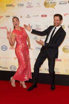 Christine Henning und Alexander Mazza - Verleihung des Act Now Jugend Award im Friedrichstadt-Palast Berlin am 02.11.2015. Verleihung Act Now Jugend Award