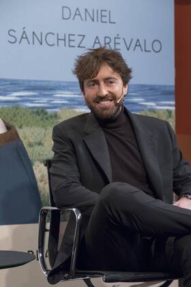 Nov. 3, 2015 - Madrid, Madrid, Spain - Daniel SÃƒÂ¡nchez ArÃƒÂ©valot during the presentation of the finalist and prize winning novel planet 2015 HOMBRES DESNUDOS Ã‚Â of Alicia Gimenez Bartlett and LA ISLA DE ALICEÃ‚Â of Daniel SÃƒÂ¡nchez ArÃƒÂ©valo Madrid Spain  - ZUMAn230 Planet Preisverleihung in Madrid