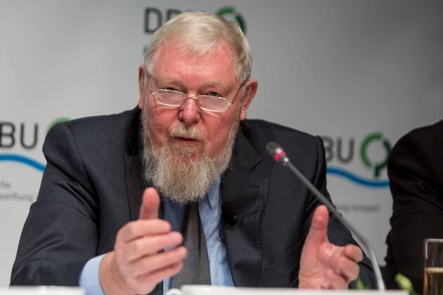 DEU, Deutschland, Nordrhein-Westfalen, Essen, 08.11.2015: Deutsche Bundesstiftung Umwelt (DBU) Deutscher Umweltpreis Pressekonferenz Prof. em. Dr. Michael Succow, Greifswald, Ehrenpreisträger