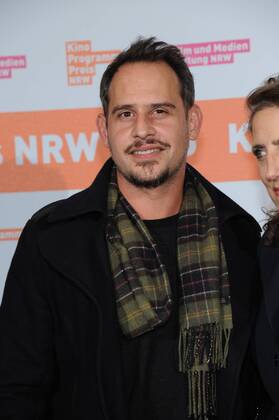 Schauspieler Moritz Bleibtreu posiert am 09.11.2015 in Köln vor der Verleihung des Kino Programm Preis NRW.