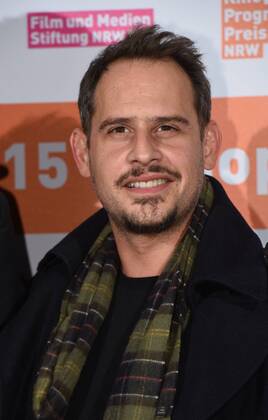 Schauspieler Moritz Bleibtreu posiert am 09.11.2015 in Köln vor der Verleihung des Kino Programm Preis NRW.
