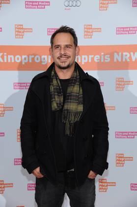 Schauspieler Moritz Bleibtreu posiert am 09.11.2015 in Köln vor der Verleihung des Kino Programm Preis NRW.