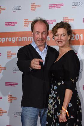 Schauspieler Ulrich Noethen und Margarita Broich posiert am 09.11.2015 in Köln vor der Verleihung des Kino Programm Preis NRW.