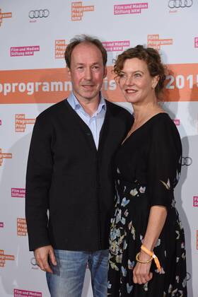Schauspieler Ulrich Noethen und Margarita Broich posiert am 09.11.2015 in Köln vor der Verleihung des Kino Programm Preis NRW.