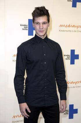 Wincent Weiss bei der Verleihung des 17. Medienpreises der Kindernothilfe im DRIVE Volkwagen Forum. Berlin, 13.11.2015 Foto:xFredericx xFuturexImage