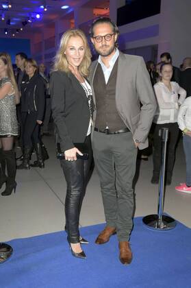 Caroline Beil mit Freund Philipp Sattler bei der Verleihung des 17. Medienpreises der Kindernothilfe im DRIVE Volkwagen Forum. Berlin, 13.11.2015 Foto:xFredericx xFuturexImage