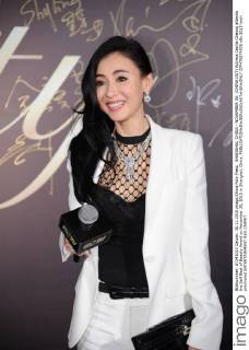 SHANGHAI, CHINA - NOVEMBER 30: (CHINA OUT) Actress Cecilia Cheung attends the Self Best of Beauty Award on November 30, 2015 in Shanghai, China.  CFP476574876