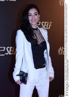 SHANGHAI, CHINA - NOVEMBER 30: (CHINA OUT) Actress Cecilia Cheung attends the Self Best of Beauty Award on November 30, 2015 in Shanghai, China.  CFP476574877