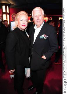 Deutscher Musical Theater Preis 2015 Angelika Milster, Saengerin, Prof. Peter Weck, Autor Deutscher Musical Theaterpreis Verleihung im TIPI in Berlin, roter Teppich am 26.10.2015