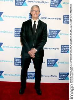 Dec. 8, 2015 - New York, New York, U.S. - CEO of Apple TIM COOK attends the 2015 Ripple of Hope Award held at the New York Hilton Hotel. New York U.S. - ZUMAk03_