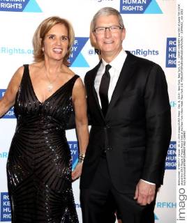 Dec. 8, 2015 - New York, New York, U.S. - KERRY KENNEDY and CEO of Apple TIM COOK attend the 2015 Ripple of Hope Award held at the New York Hilton Hotel. New York U.S. - ZUMAk03_