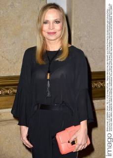 Regina Halmich bei der Ankunft zum Charity Dinner für Kinderrechte vom Future Policy Award am 8.12.2015 in Hamburg Charity Dinner fuer Kinderrechte vom Future Policy Award 2015 in Hamburg 