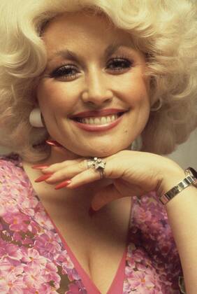 DOLLY PARTON in the 1970 s. - ZUMAg49