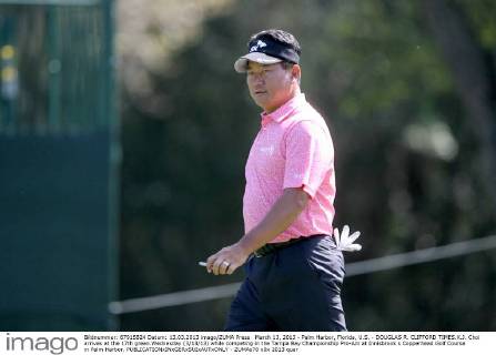 March 13, 2013 - Palm Harbor, Florida, U.S. - DOUGLAS R. CLIFFORD TIMES.K.J. Choi arrives at the 17th green.Wednesday (3 13 13) while competing in the Tampa Bay Championship Pro-Am at Innisbrook s Copperhead Golf Course in Palm Harbor. - ZUMAs70