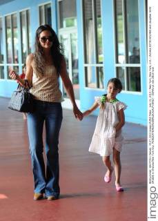 July 15, 2013 - New York, New York, U.S. - Actress KATIE HOLMES and daughter SURI CRUISE in Chelsea New York City.  - ZUMAny1