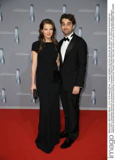 Yvonne Catterfeld und Oliver Wnuk bei der Verleihung Deutscher Fernsehpreis am 13.01.2016 in Düsseldorf Deutscher Fernsehpreis 2016 in Duesseldorf 