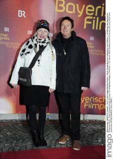 Hans-Jürgen Buchner (Haindling) mit Ehefrau Verleihung des Bayerische Filmpreis 2015 Preis, Auszeichnung, Ehrung Prinzregententheater München 15. Januar 2016