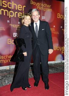 Bilder des Tages Uschi Glas mit Ehemann Dieter Hermann Verleihung des Bayerische Filmpreis 2015 Preis, Auszeichnung, Ehrung Prinzregententheater München 15. Januar 2016