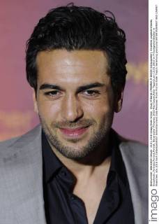Elyas M Barek (MBAREK,M BAREK Schauspieler), Einzelbild,angeschnittenes Einzelmotiv,Portraet,Portrait,Porträt. Bayerischer Filmpreis 2016-Red Carpet,Roter Teppich,am 15.01.2016 im Prinzregententheater in Muenchen.