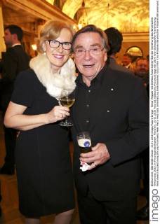 Elmar Wepper mit Ehefrau Anita Schlierf bei der Verleihung des Bayerischen Filmpreises 2015 im Prinzregententheater. München, 15.01.2016 Foto:xS.xGabschx xFuturexImage