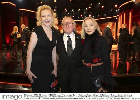 Sunnyi Melles und Klaus Doldinger mit Gattin Inge Doldinger bei der Verleihung des Bayerischen Filmpreises 2015 im Prinzregententheater. München, 15.01.2016 Foto:xS.xGabschx xFuturexImage