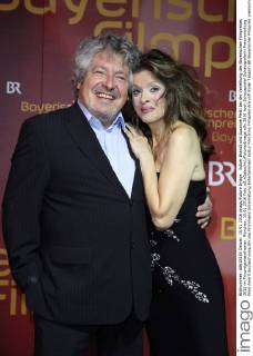 Volker Brandt und Susanne Meikl bei der Verleihung des Bayerischen Filmpreises 2015 im Prinzregententheater. München, 15.01.2016 Foto:xS.xGabschx xFuturexImage